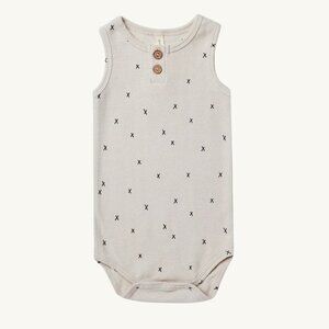 NWT - Quincy Mae Henley criss-cross Bodysuit